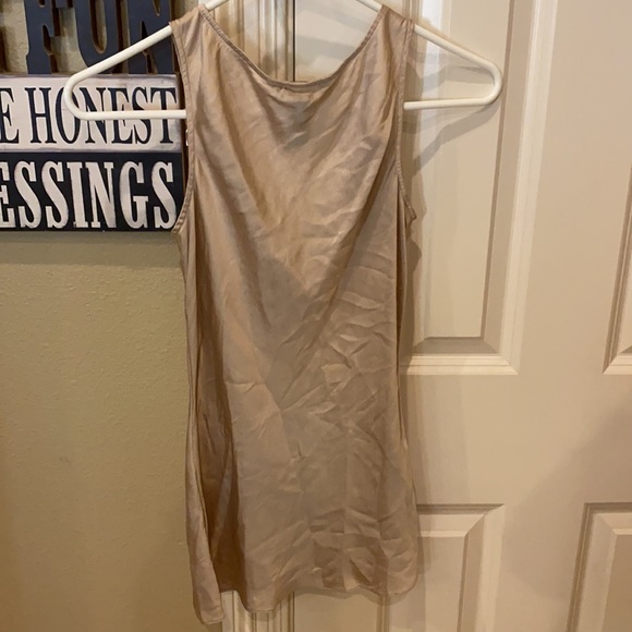 White House Black Market Top - Picture 3 of 3